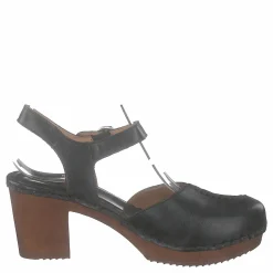 Ten Points Amelia Black