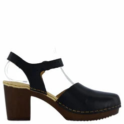 Ten Points Amelia Black