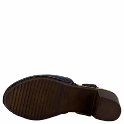 Ten Points Amelia Black