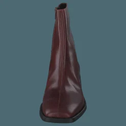 Vagabond Blanca Chestnut