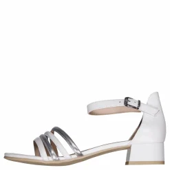 Caprice Carla White/