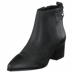 Steve Madden Clover Black Leather