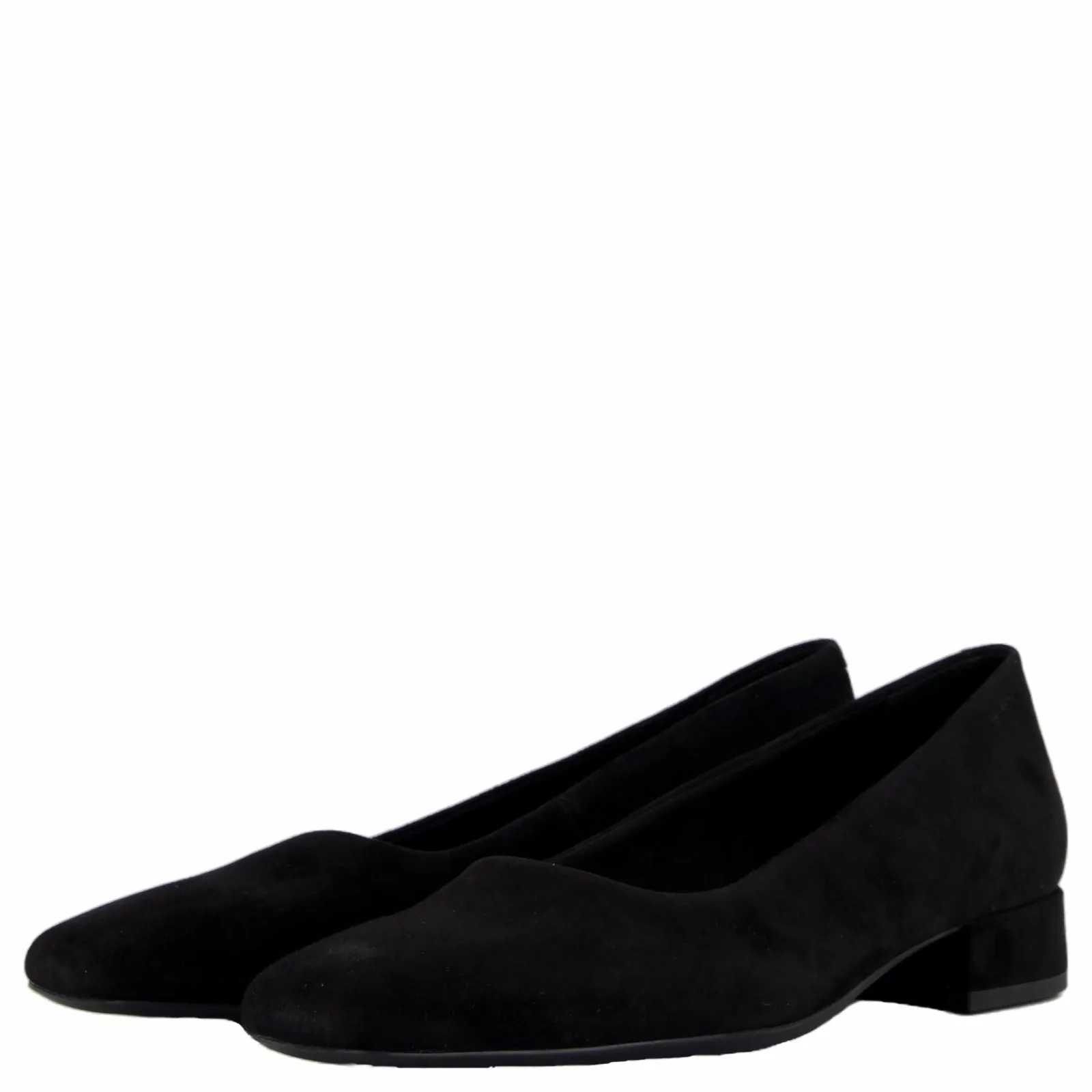 Vagabond Debbie Black