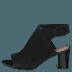 Clarks Deva Bell Black