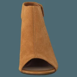 Clarks Deva Bell Tan