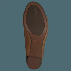 Clarks Deva Bell Tan
