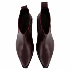 Shoe Biz Isabella Burgundy