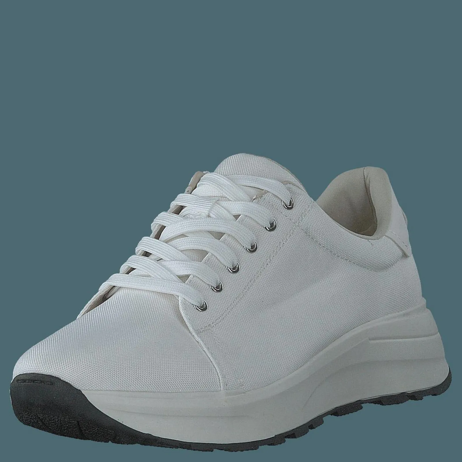 Vagabond Janessa White