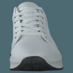 Vagabond Janessa White