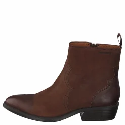 Ten Points Jessie Brown