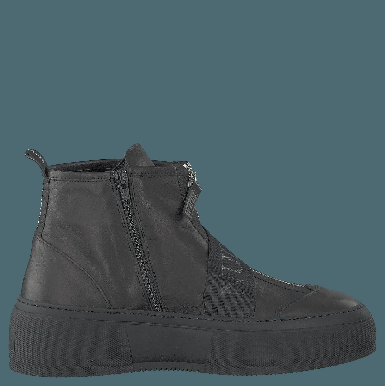 Nude of Scandinavia Jessie Sauvage / Nero