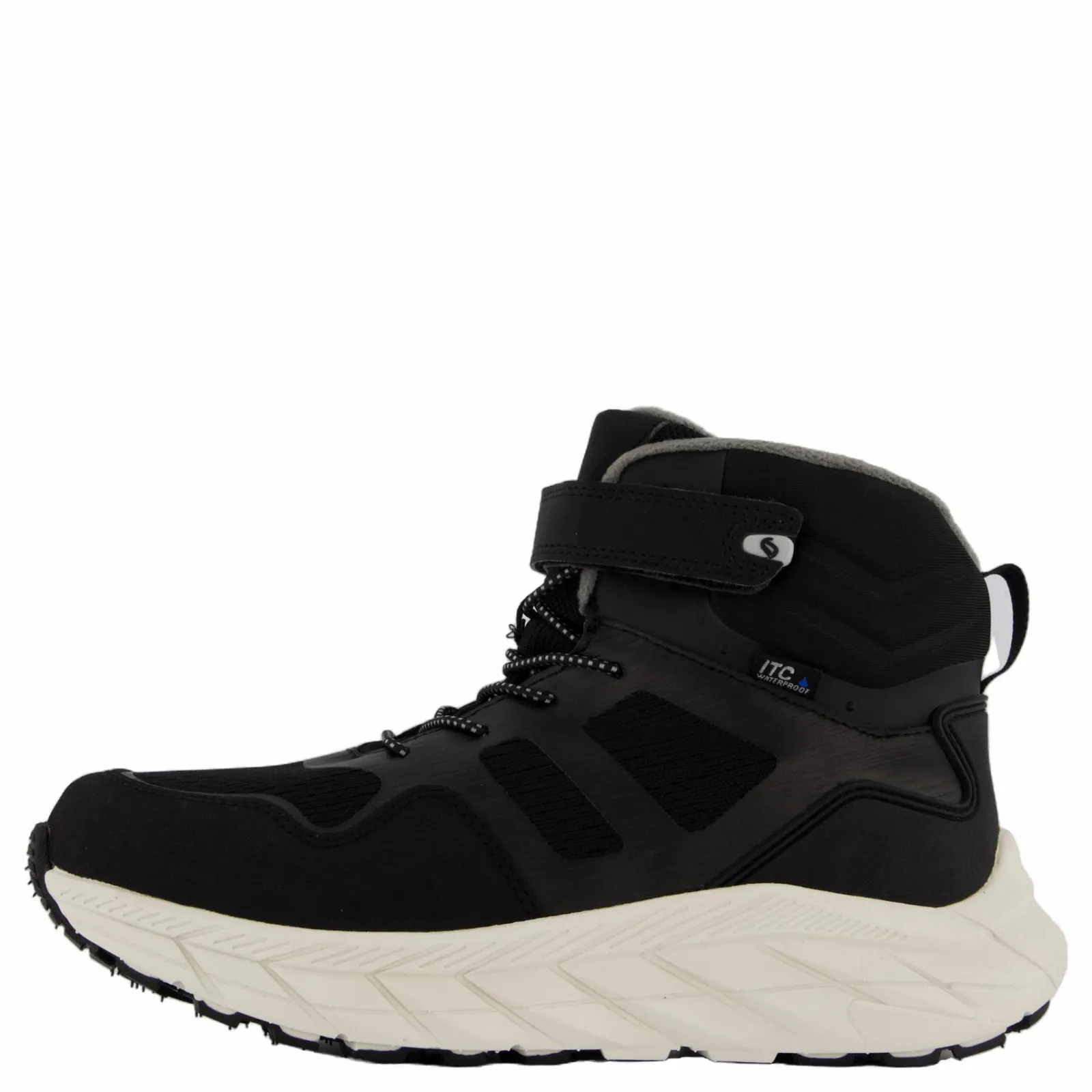 Barn Leaf Karlstad Black