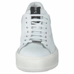 Nude of Scandinavia Kelly ello Bianco