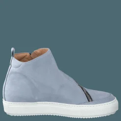 Nude of Scandinavia Lotta Cod / Avion