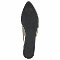 Butterfly Twists Maren Cream/black Patent