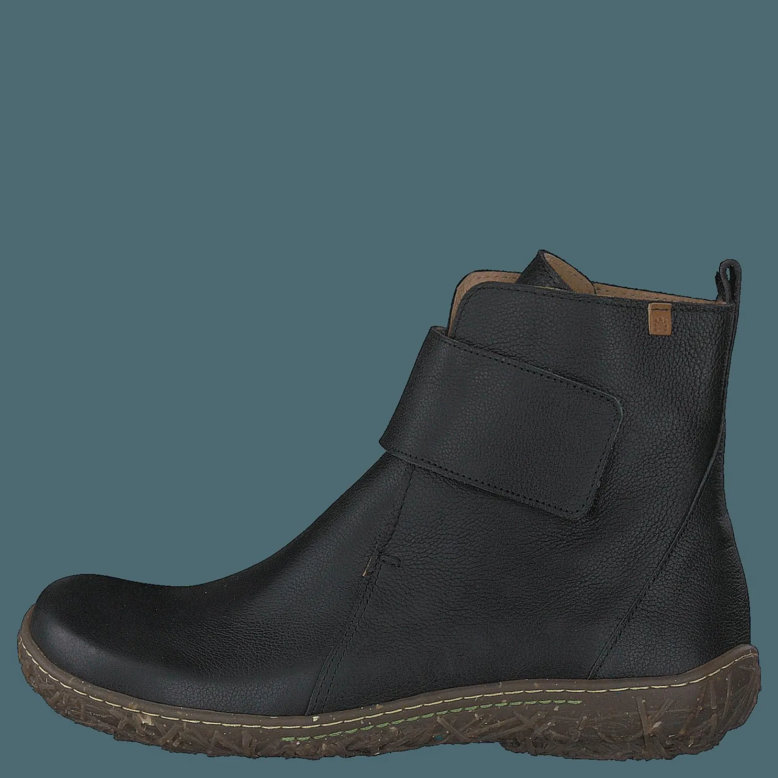 El Naturalista Nido Ella Black