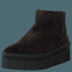 Nude of Scandinavia Olga Idro / T.moro