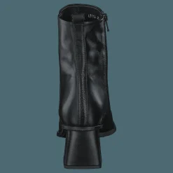 Nude of Scandinavia Petra Osaka / Nero