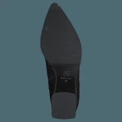 Nude of Scandinavia Petra Osaka / Nero