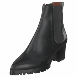 Whyred Sable Tractor Black