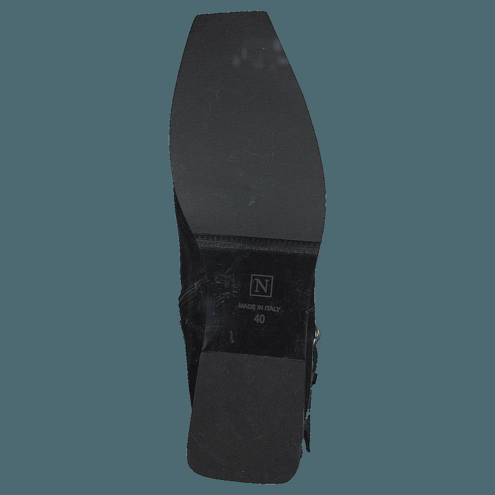 Nude of Scandinavia Sandy Sierra / Nero