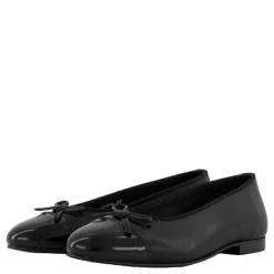 Shoe Biz Stine Black