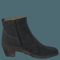 El Naturalista Sylvan Black