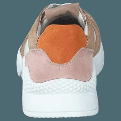 Philip Hog Tova Camel