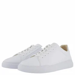 Ten Points Tristan Sneaker