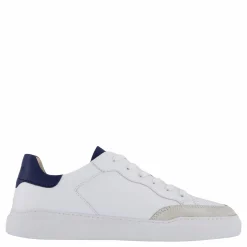 Ten Points Tristan Sneaker