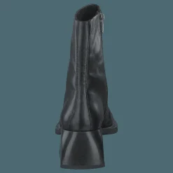 Vagabond Vivian Black